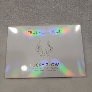 True + Luscious  Lucky Glow Bronze and Highlight Makeup Palette - New In Box